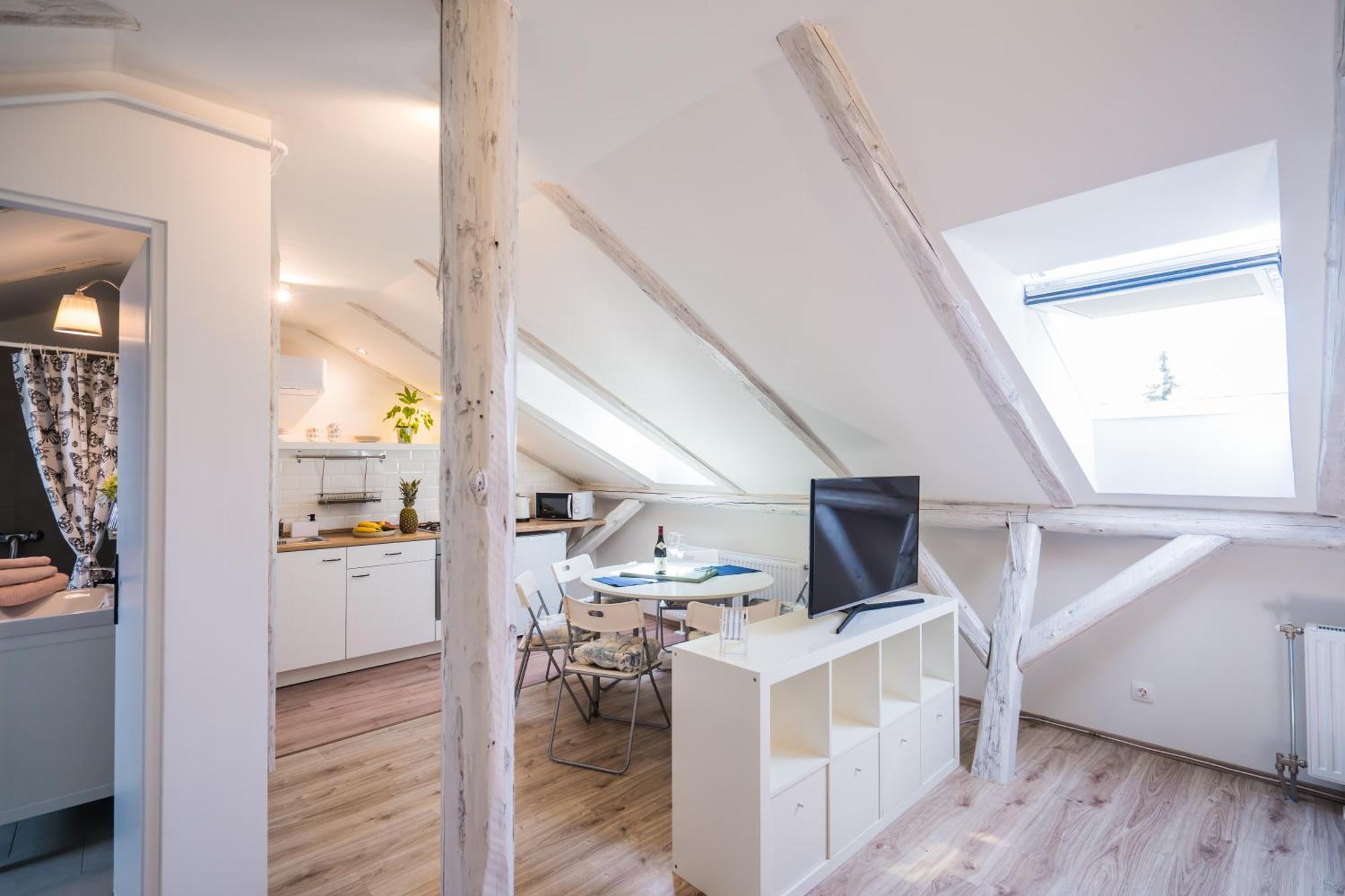 Pitypang Apartman Siofokアパートメント エクステリア 写真